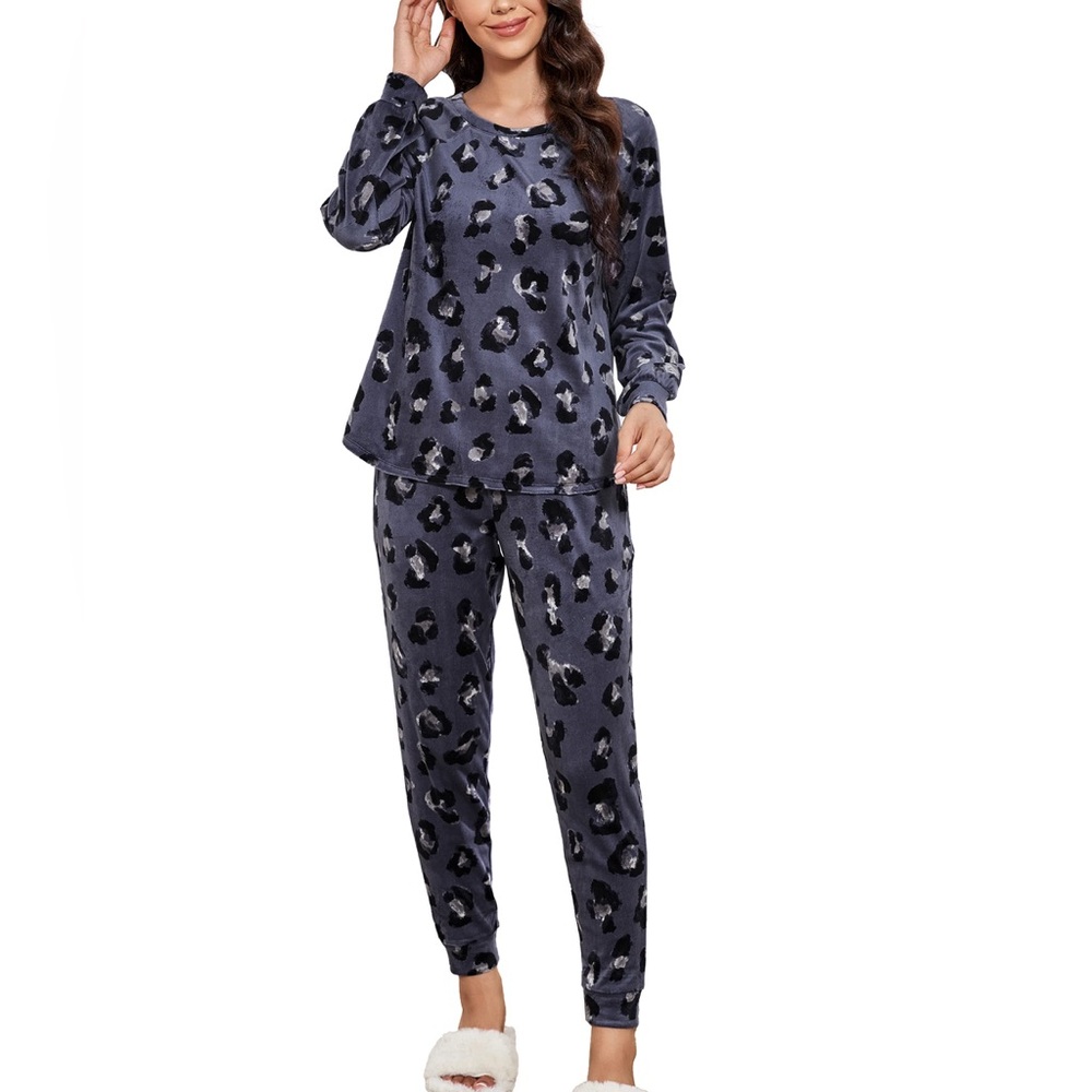 Izzy + Toby Plus Size Fleece Long Sleeve Pajama Set Women’s US Size 3XL Blue